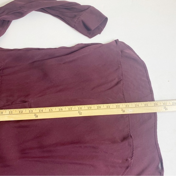 Vince Red Maroon Top Blouse Silk Spandex Elegant Casual Career Work Sz2 - Picture 7 of 9